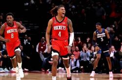 NBA季后赛：火箭队逆袭猛龙队晋级次轮的简单介绍