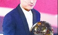 武磊错失单刀球，莱比锡门将神勇扑救成最大功臣！